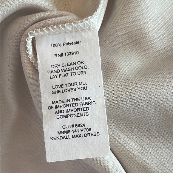 Show me your mumu maxi dress size medium - Picture 11 of 12